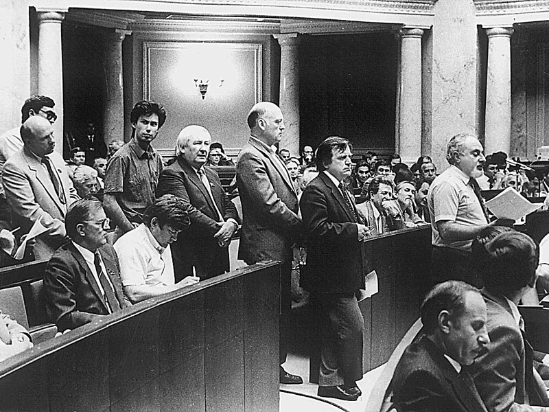 Рівно 25 років тому Україна зробила перший крок до незалежності - фото 1