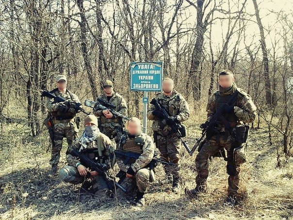 Як ультрас воюють за Україну на Донбасі (ФОТО) - фото 7