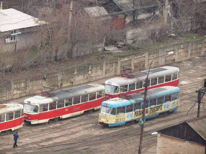 Як вимирають тролейбуси і трамваї “Новоросії”  - фото 19