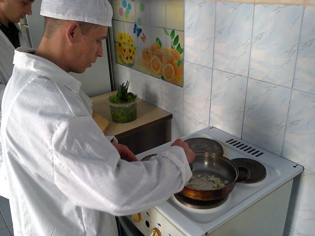 На Миколаївщині зеки боролися за звання шеф-кухаря колонії - фото 2