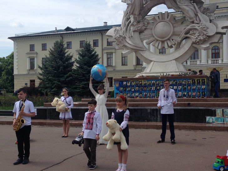 Діти Хмельниччини закликали Путіна припинити війну - фото 1