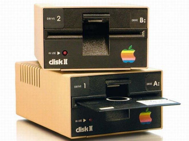 Еволюція продукції Apple: від Macintosh до iMac - фото 2