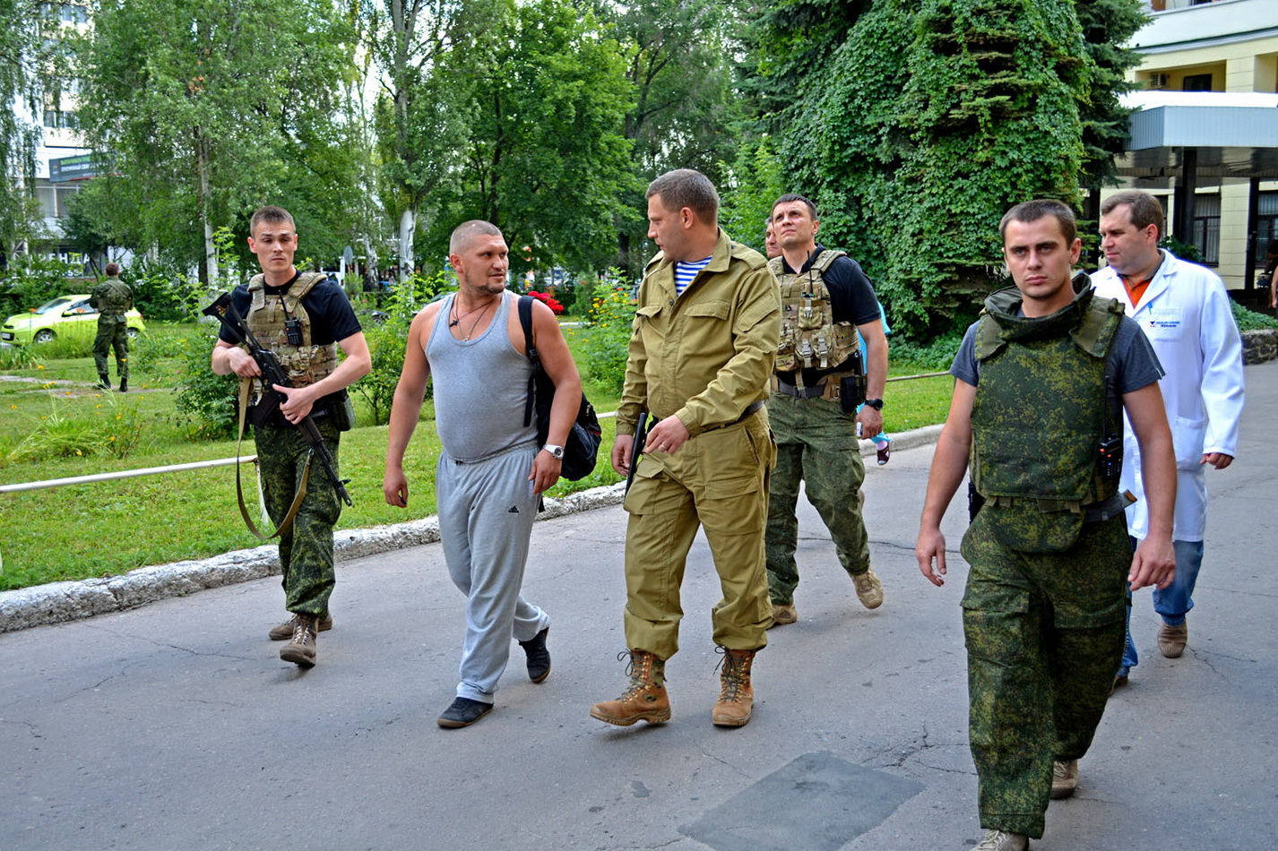 Захарченко розповів подробиці замаху на одноокого Моторолу у Донецьку (ФОТО) - фото 2