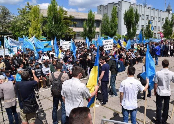 У Генічеську пройшов мітинг кримськотатарською мовою - фото 2