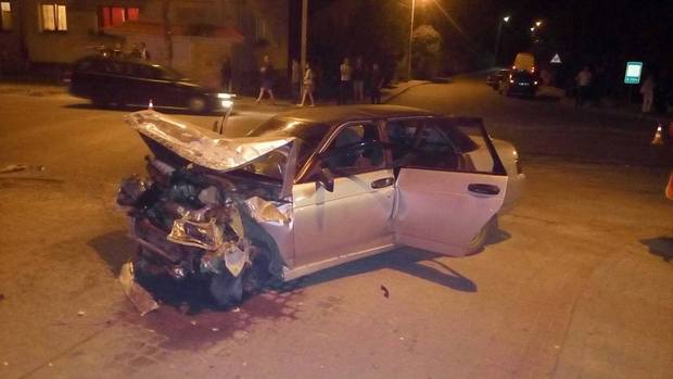 На Львівщині вщент розбили дві автівки - фото 1