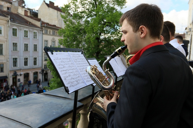 Як на балконі Садового грали джаз - фото 1