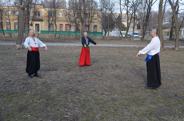 Топ-10 вправ справжньої січової зарядки від головного козака України Олександра Притули - фото 1