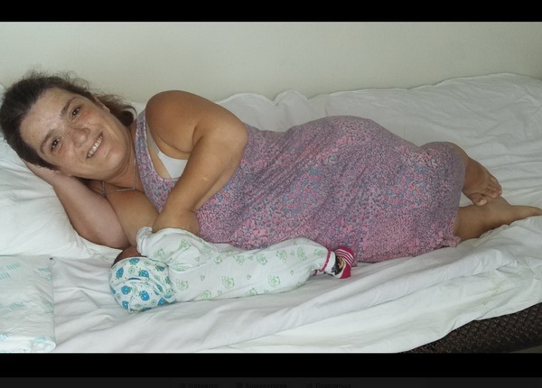 У Дніпропетровську жінка-"дюймовочка" народила здорового сина - фото 1
