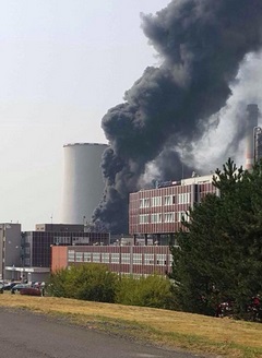 У Чехії вибухнув нафтопереробний завод  - фото 2