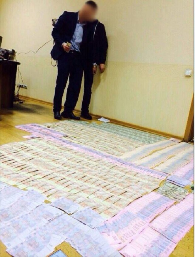 У МОН показали, скільки грошей привезла до них бердянська ректорка - фото 2