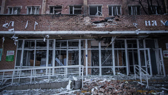 МВС: На півночі Донецької області через обстріли за рік загинуло 58 осіб, ще 129 отримали  поранення - фото 3
