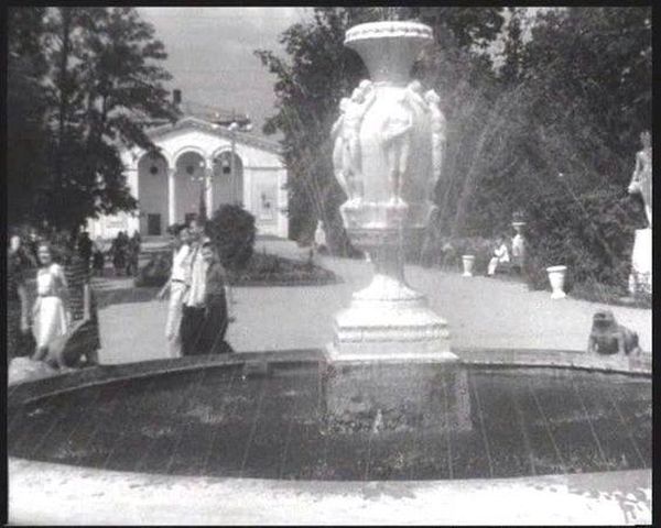Забуті каруселі та фонтан без скульптур: як виглядав вінницький парк десятиліття тому - фото 6