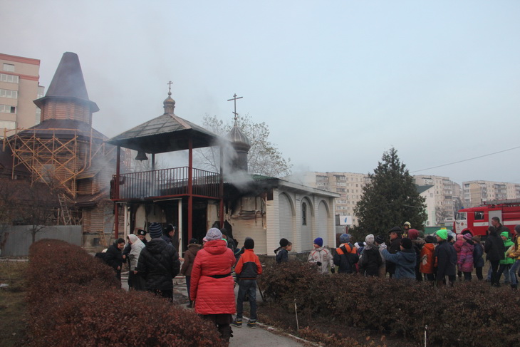 У Сумах горіла недільна школа православного храму - фото 2
