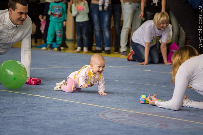 У Бердянську пройшов чемпіонат швидкісного повзання для немовлят  - фото 4
