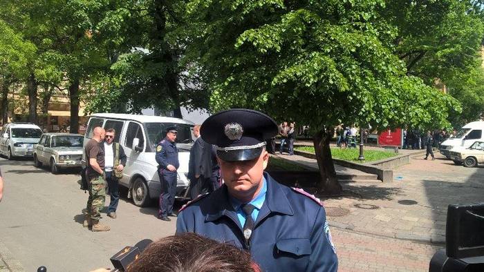 Двоє поліцейських постраждали і двох осіб затримали під час сутичок у Львові - фото 1