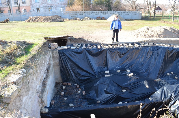 Старовинний замок на Запоріжжі розкриває свої підземні таємниці - фото 4