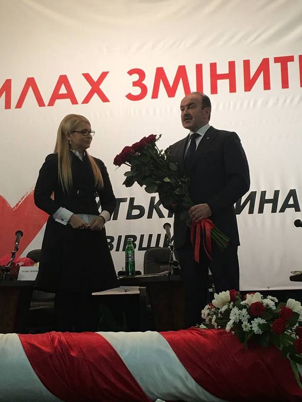Тимошенко забрала до себе губернатора Януковича - фото 2