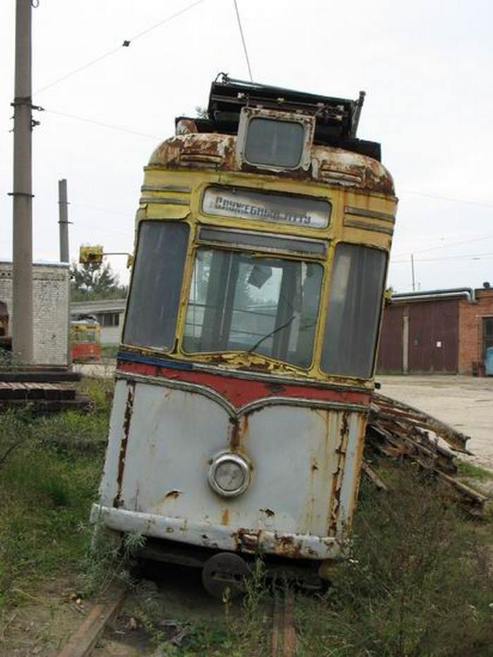 У Львові розкрадають раритетний трамвай - фото 3