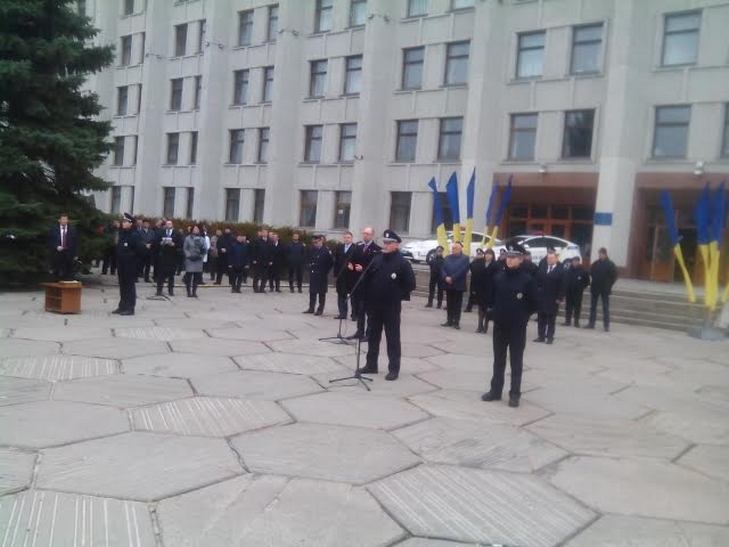 Яценюк з Аваковим приїхали у Полтаву вітати нову патрульну поліцію - фото 1