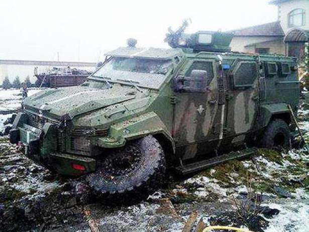 Зброя "Укропів":  Чому бронеавтомобіль "Спартан" не сподобався українським військовим - фото 5