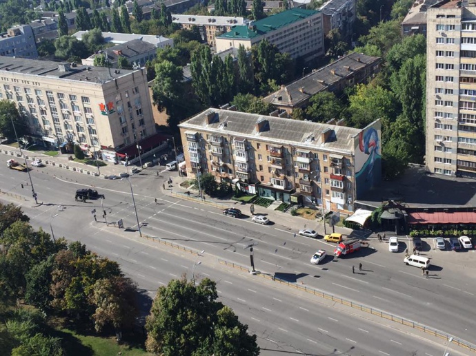 У центрі Києва СБУ провела навчання: перекрили дорогу, стріляли - фото 3