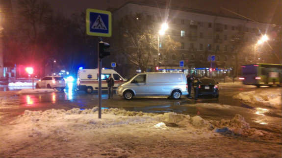 У Харкові сталася ДТП за участю карети "швидкої" - фото 1