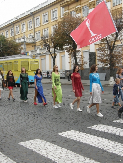 У Вінниці становили модний рекорд України - фото 1