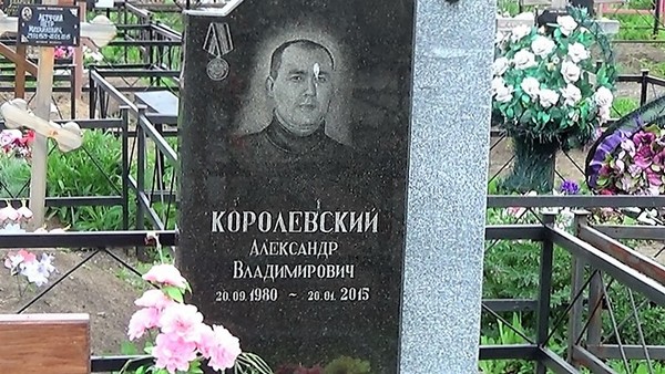 З'явилися нові фото могил бойовиків у Донецьку - фото 10