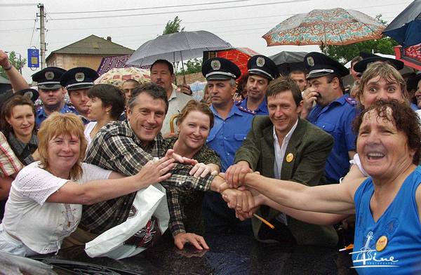 Особистий фотограф Порошенка нагадав якими були українські політики більше 10 років тому - фото 6