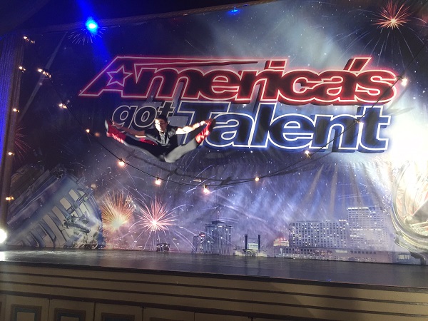 Українські танцюристи пройшли відбір до шоу "Америка має талант" - фото 1
