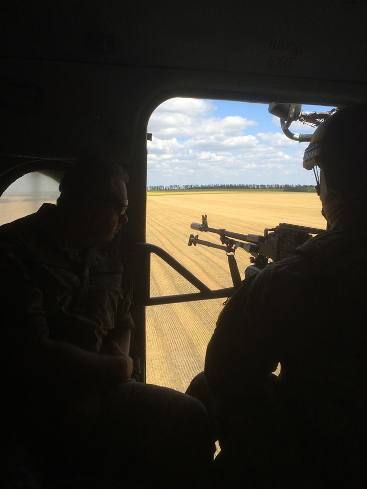 Тука виклав фотозвіт як він ловить контрабандистів на Луганщині (ФОТО) - фото 1