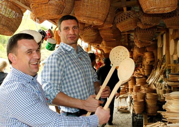 Якими посмішками діляться закарпатські політики - фото 5