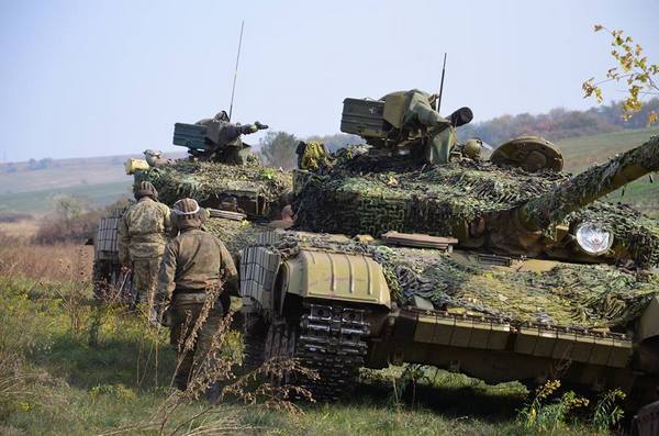 60 українських танків виведені від лінії розмежування (ФОТОРЕПОРТАЖ) - фото 1