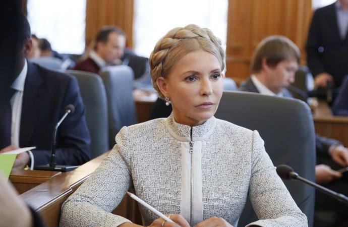 Чому розплетена коса: еволюція зачісок Тимошенко  - фото 12