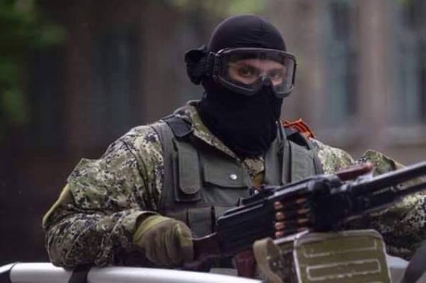 Бойовик "ДНР" балатується від Оппоблоку до міськради Краматорська (ФОТО, ВІДЕО) - фото 1 Бойовик "ДНР" балатується від Оппоблоку до міськради Краматорська (ФОТО, ВІДЕО) - фото 1