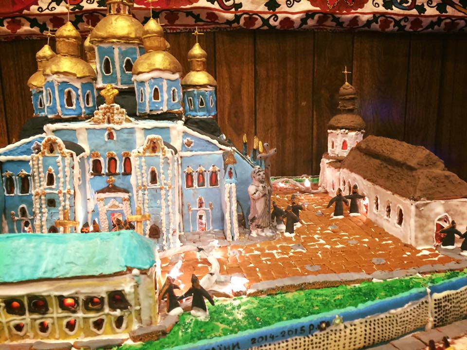 Дружина американського дипломата зробила Михайлівський собор з печива - фото 3