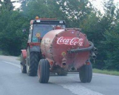 Українці продовжують стібатися з Coca Cola, яка не знає, чий Крим (ФОТОЖАБИ) - фото 6