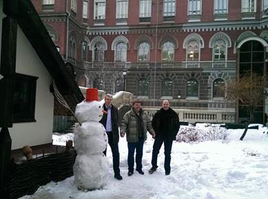 Серед працівників НБУ оголосили конкурс на кращу снігову бабу - фото 2