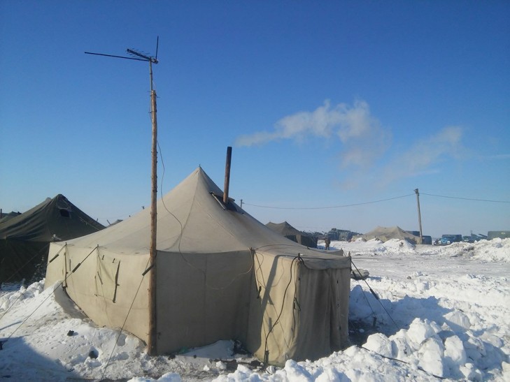 У 128-й бригаді заспокоюють волонтерів, військові не живуть у дирявих палатках - фото 1