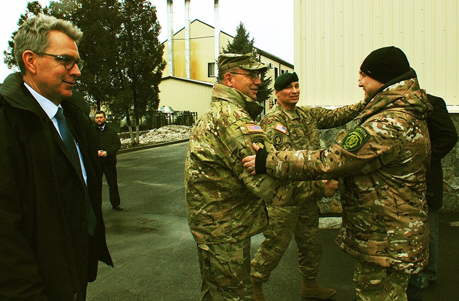 Посол та генерал армії США були вражені відвідавши полк "Дніпро-1" (ФОТО) - фото 1