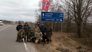 До блокади російських фур долучились активісти на Рівненщині (ФОТО) - фото 3