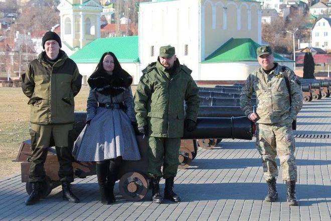 Чим займаються жінки ватажків міфічної "Новоросії" - фото 12