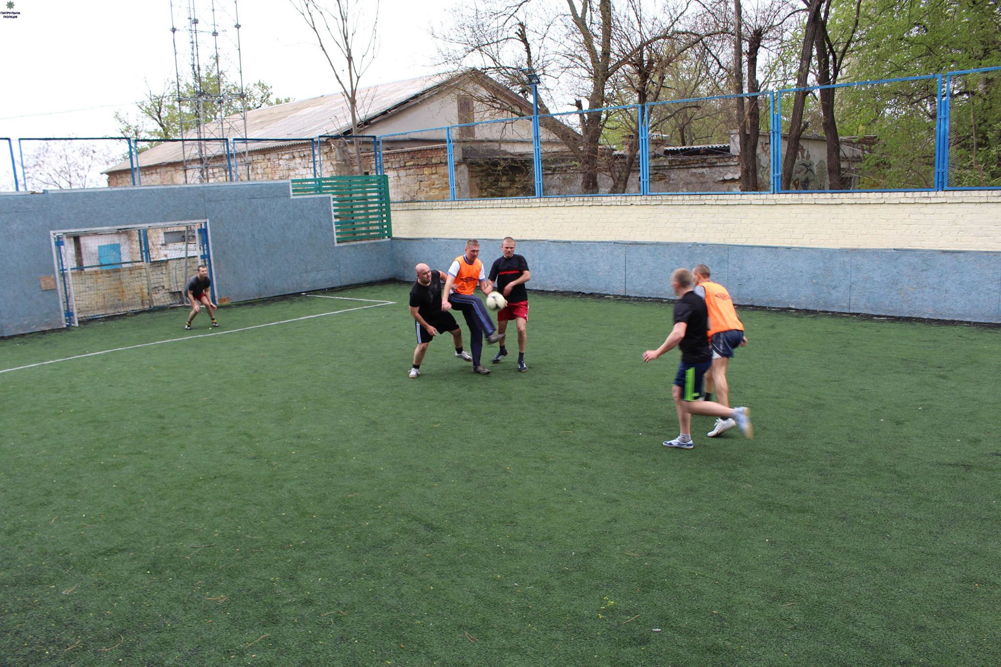 Миколаївські патрульні влаштували футбольний турнір - фото 1
