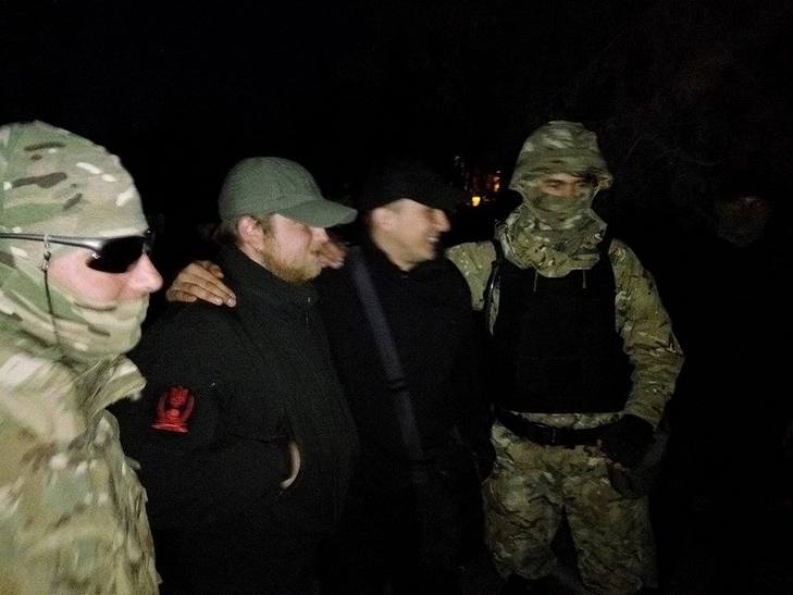 Біля одеського парку гаряче: приїхали батальон спецпризначення поліції та самооборона - фото 9