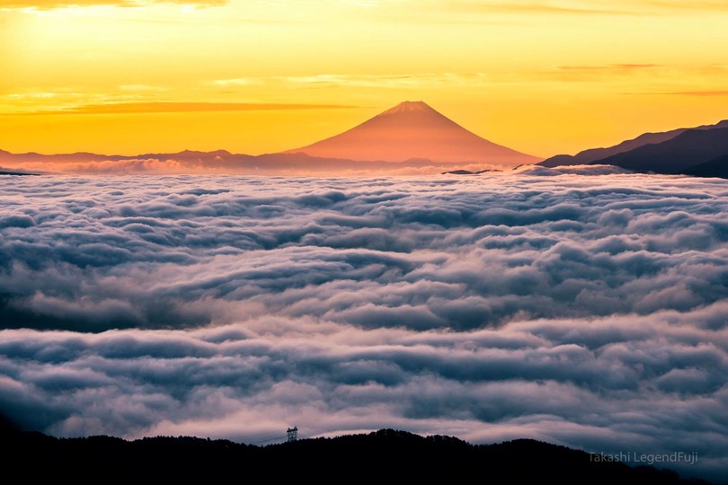 Японський фотограф засняв "інопланетні" хмари над Фудзіямою (ФОТО) - фото 4