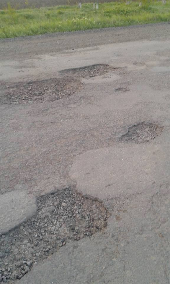 Туристи до миколаївських курортів не доїдуть: дороги вщент розбито - фото 2