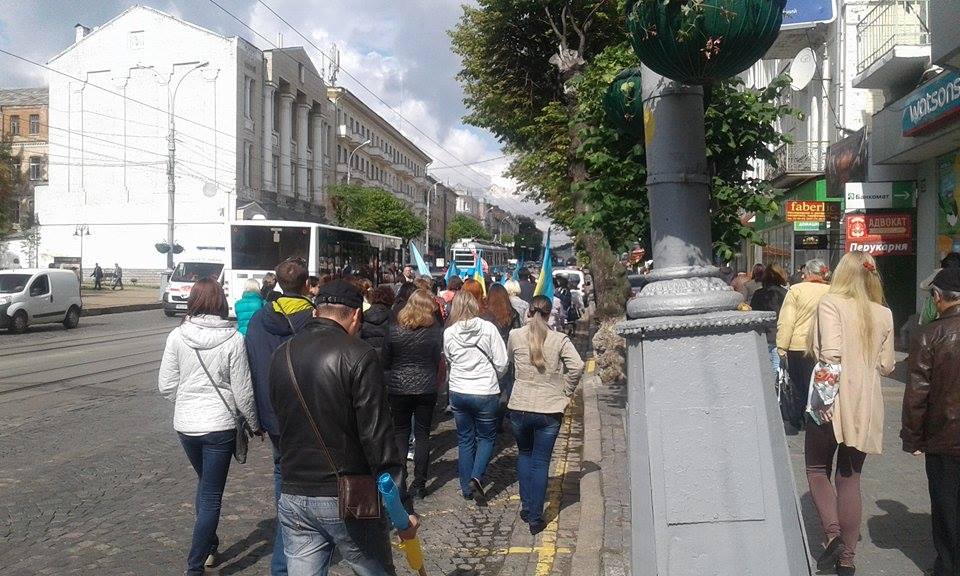 Рух транспорту в центрі Вінниці розблоковано - фото 1