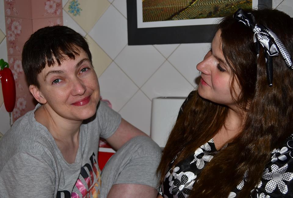 Подруга Савченко розповіла про першу ніч Савченко на волі - фото 1