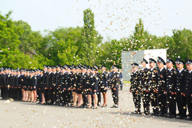 У Харкові випустилися 150 курсантів університету внутрішніх справ - фото 3