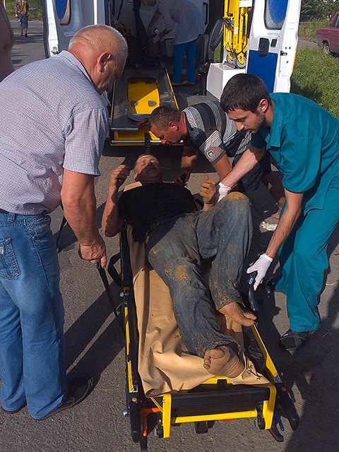На Миколаївщині двох чоловіків засипало землею в каналізаційній мережі - фото 3